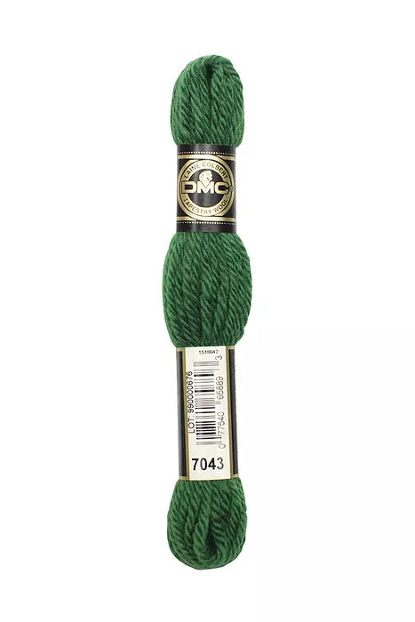 DMC Tapestry Wool Chart - Blanc, Ecru, Noir & 7000 - 7099