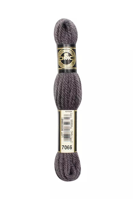DMC Tapestry Wool Chart - Blanc, Ecru, Noir & 7000 - 7099