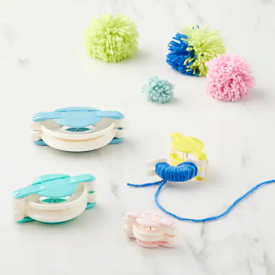 Clover 3129 Pom-Pom Maker Set