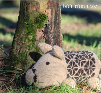 Baa Ram Ewe Animal Kits - Plum Pudding Pig