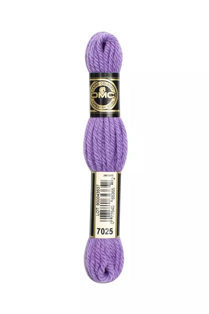 DMC Tapestry Wool Chart - Blanc, Ecru, Noir & 7000 - 7099