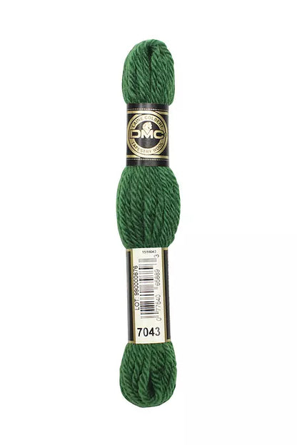 DMC Tapestry Wool Chart - Blanc, Ecru, Noir & 7000 - 7099