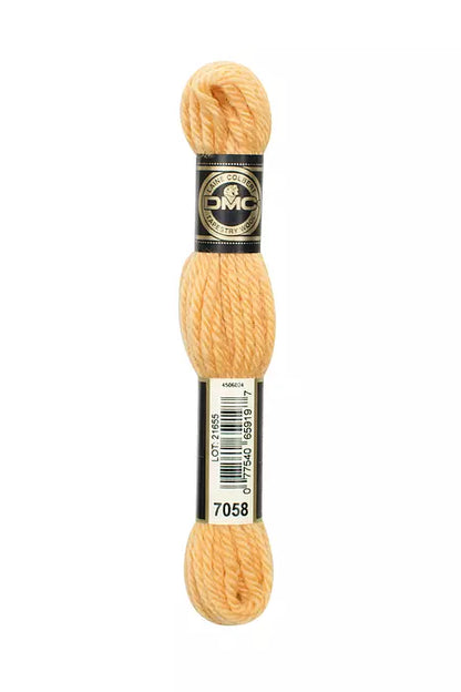 DMC Tapestry Wool Chart - Blanc, Ecru, Noir & 7000 - 7099