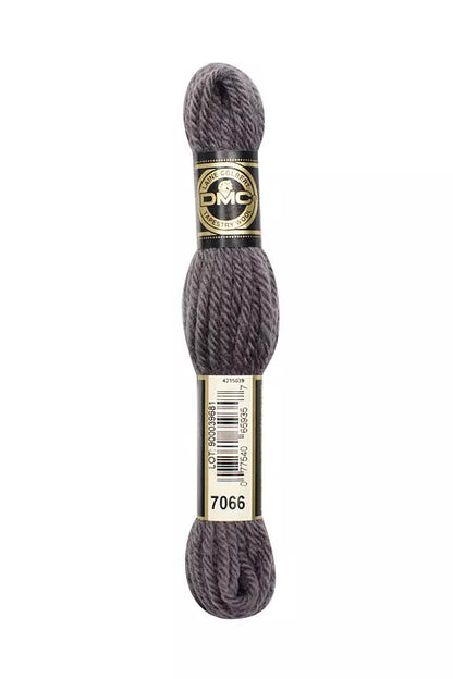 DMC Tapestry Wool Chart - Blanc, Ecru, Noir & 7000 - 7099