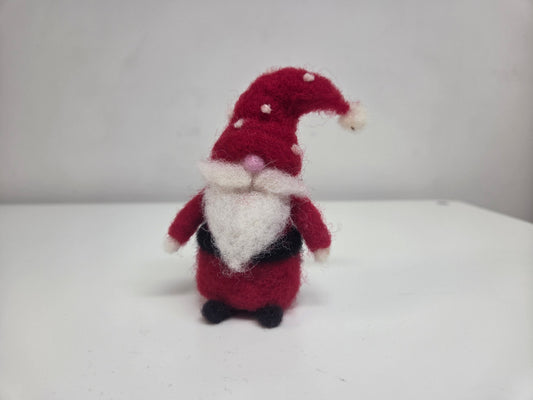 Beginner Needle Felting : Winter Holiday Gnome