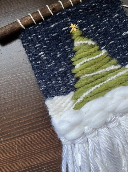 Winter Themed Weaving Class
