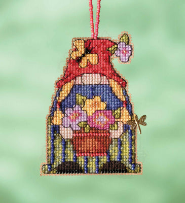 MH16-2213 Garden Girl Gnome